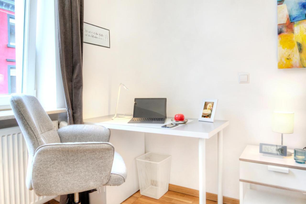 Altbaucharme In Der Stadtmitte Apartman Karlsruhe Kültér fotó